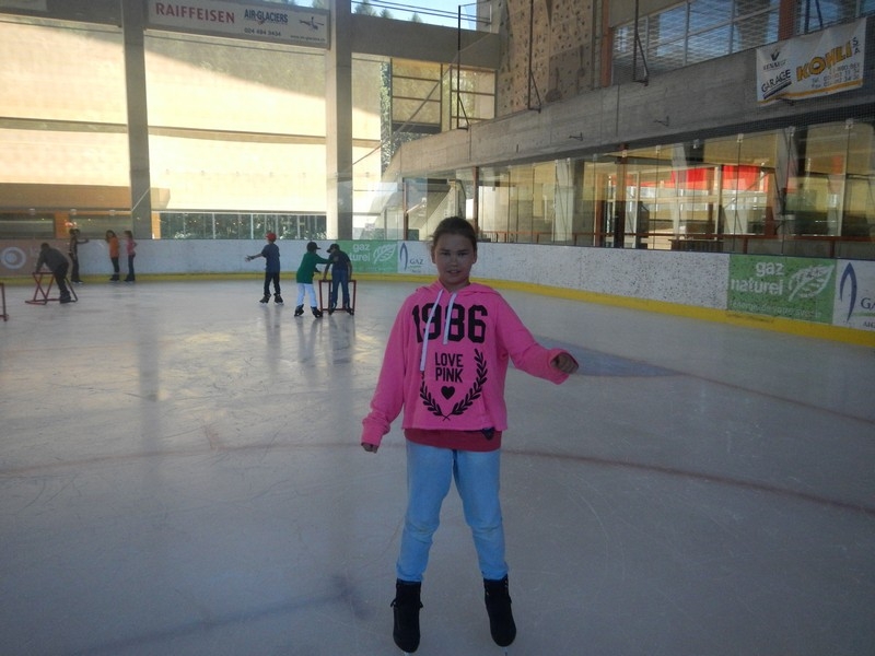 Village Camps International Summer Camp Leysin, Switzerland 2025-08-09 https://www.villagecamps.com/journals_admin/images/708-12-ice skating (4).jpg